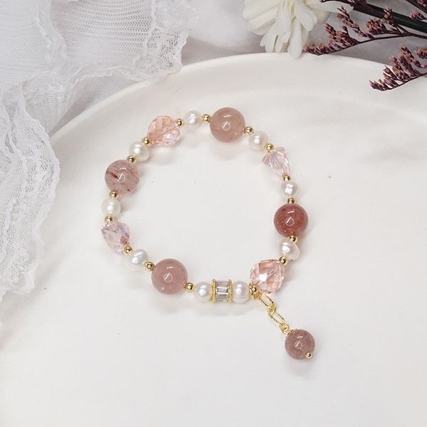 style strawberry bracelet female exquisite antique amethyst pearl micro-inlaid simple color hair crystal jewelry, Golden;silver
style strawberry bracelet female exquisite antique amethyst pearl micro-inlaid simple color hair crystal jewelry, Golden;silver