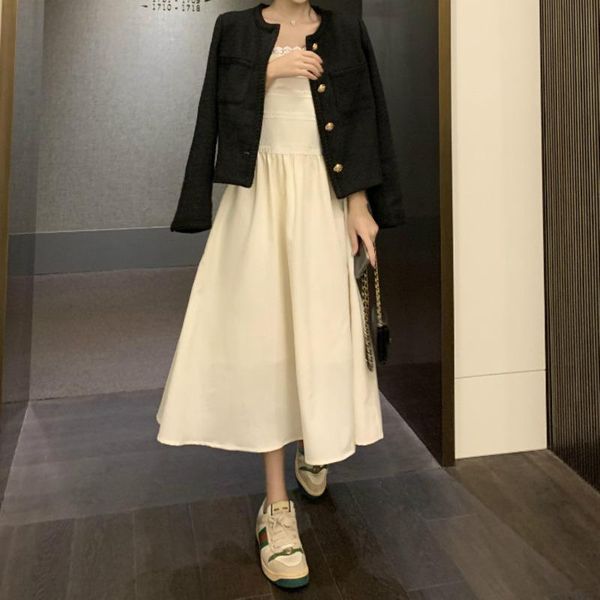 women's jackets small fragrance black coat spring and autumn 2021 korean version loose temperament fried street top, Black;brown
women's jackets small fragrance black coat spring and autumn 2021 korean version loose temperament fried street top, Black;brown