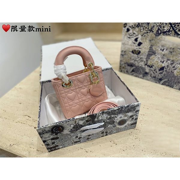 handbag dijia lady tanabata limited style 21 small love pendant sweet romantic valentine's day gift women's shoulder bag, Black;red
handbag dijia lady tanabata limited style 21 small love pendant sweet romantic valentine's day gift women's shoulder bag, Black;red