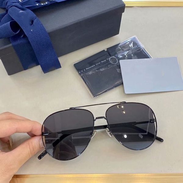 sun glasses 2021 popular aviator sunglasses metal frame sunglasses men and women luxury designer sunglasses lens printing a11, White;black
sun glasses 2021 popular aviator sunglasses metal frame sunglasses men and women luxury designer sunglasses lens printing a11, White;black