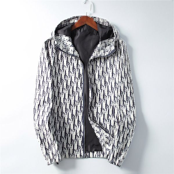 2021 designer jacket spring autumn loose style letter stripe pattern mens soft shell jacket coat reflective windbreaker medusa jacket size m, Black;brown
2021 designer jacket spring autumn loose style letter stripe pattern mens soft shell jacket coat reflective windbreaker medusa jacket size m, Black;brown
