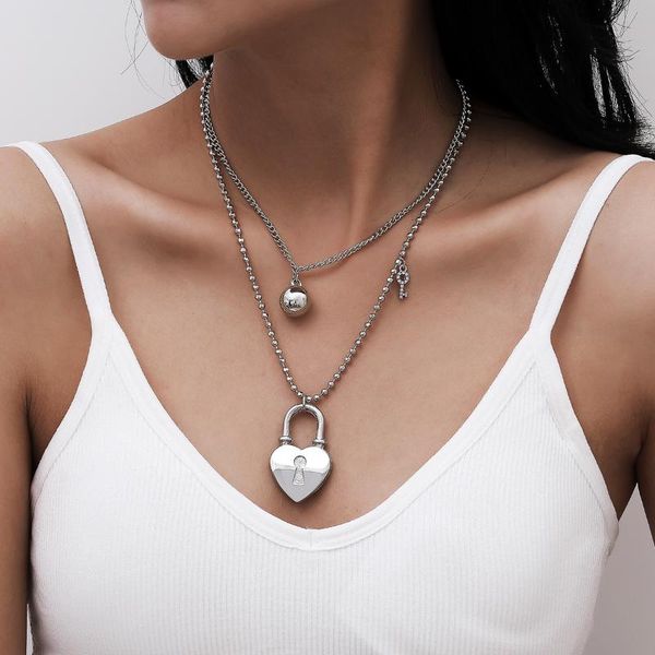 pendant necklaces ins style fashion necklace with micro inlaid rhinestone metal key love lock ladies wear jewellery at the banquet, Silver
pendant necklaces ins style fashion necklace with micro inlaid rhinestone metal key love lock ladies wear jewellery at the banquet, Silver