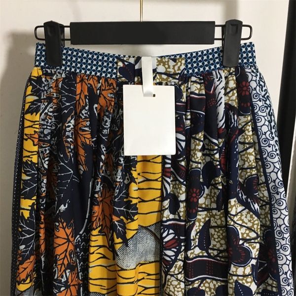 2021d austria new jungle print split high waist pleated long swing skirtli, Black;gray
2021d austria new jungle print split high waist pleated long swing skirtli, Black;gray