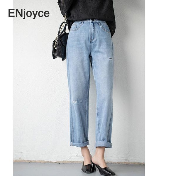 women's jeans 2021 spring vintage classic blue ripped women high waist korean style loose straight casual denim trousers harem pants
women's jeans 2021 spring vintage classic blue ripped women high waist korean style loose straight casual denim trousers harem pants