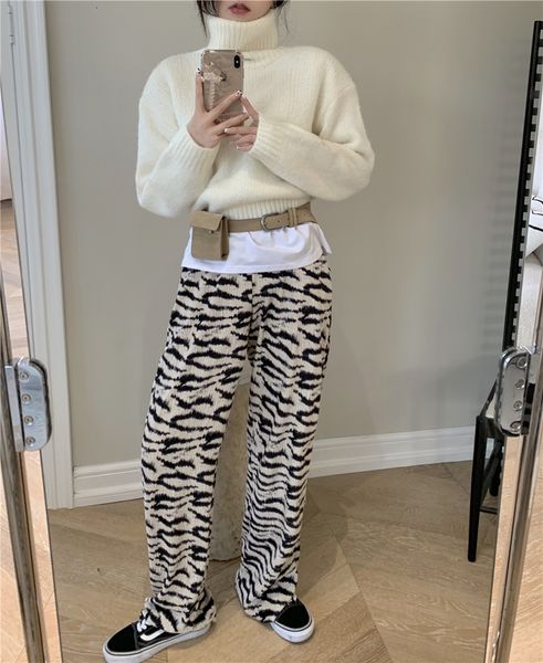 2021 autumn, winter, fashion, warm lazy waist, loose sweater, splash leopard paint, print all-match, wide pants wx6875 6g9f, Black;white
2021 autumn, winter, fashion, warm lazy waist, loose sweater, splash leopard paint, print all-match, wide pants wx6875 6g9f, Black;white