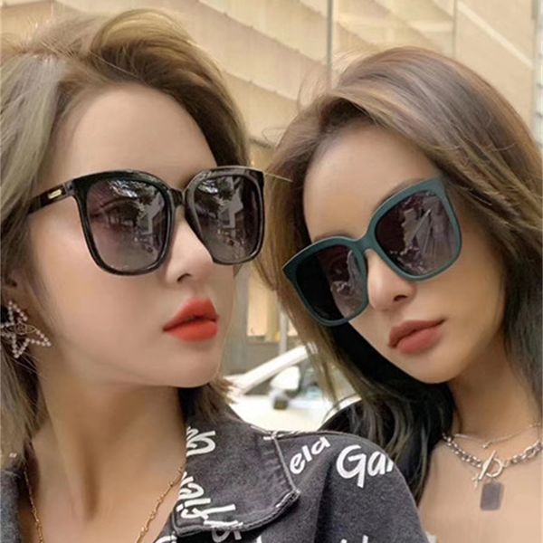 personality fenjia monster polarizer 1263 star round face sunglasses female toad glasses, White;black
personality fenjia monster polarizer 1263 star round face sunglasses female toad glasses, White;black