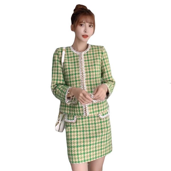 two piece dress designer fall winter runway suit set women 2021 fashion plaid tweed woolen short jacket and skirt 2 sets, White
two piece dress designer fall winter runway suit set women 2021 fashion plaid tweed woolen short jacket and skirt 2 sets, White