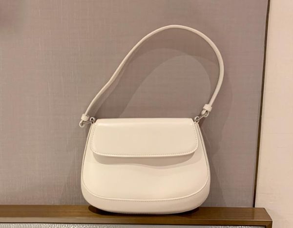 evening bags 2021 niche underarm bag baguette handbag single shoulder leather shiny saddle female
evening bags 2021 niche underarm bag baguette handbag single shoulder leather shiny saddle female