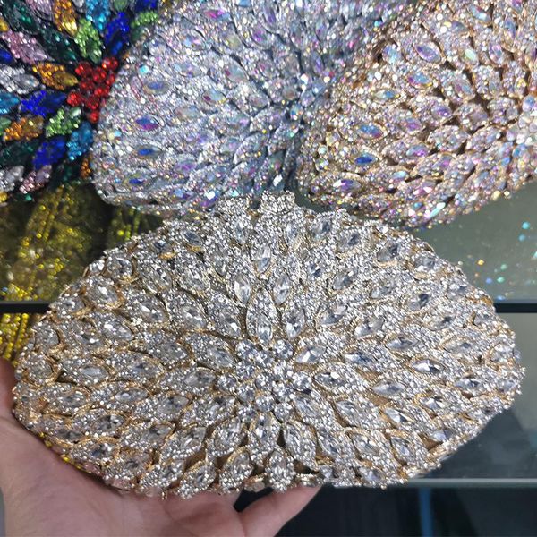 2021 new arrival red/green 3 colors crystal clutch purse evening bags diamond clutches gift women dinner banquet handbags
2021 new arrival red/green 3 colors crystal clutch purse evening bags diamond clutches gift women dinner banquet handbags