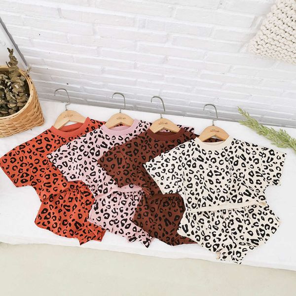 korean children's south clothing spring and summer new girls' leopard print short sleeve cotton suit, White
korean children's south clothing spring and summer new girls' leopard print short sleeve cotton suit, White