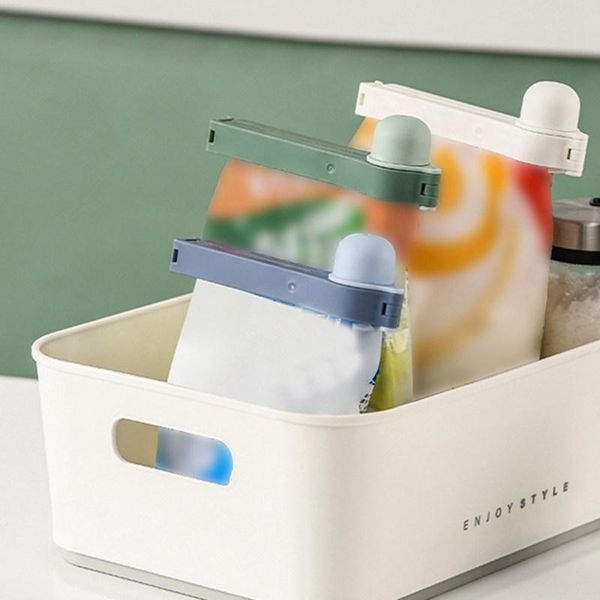 ch- pourable preservation sealing clip moisture-proof sealing clip plastic bag snack bag multifunctional
ch- pourable preservation sealing clip moisture-proof sealing clip plastic bag snack bag multifunctional