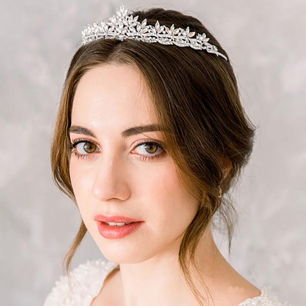 Hair Clips & Barrettes Rhinestone Wedding Tiara For Bride Flower Girls Princess Tiaras And Crowns Headbands Birthday Crown Bridal Accessorie, Golden;silver
Hair Clips & Barrettes Rhinestone Wedding Tiara For Bride Flower Girls Princess Tiaras And Crowns Headbands Birthday Crown Bridal Accessorie, Golden;silver