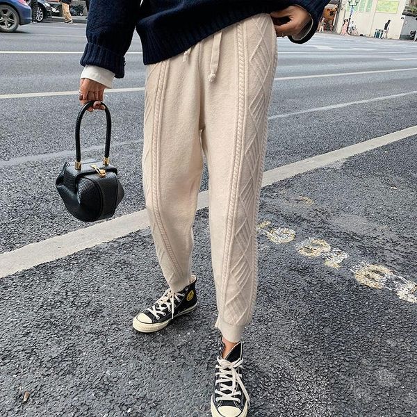 2021 women autumn winter solid knitted pant female casual drawstring high waist harem trouser lady loose slim straight pant h136, Black;white
2021 women autumn winter solid knitted pant female casual drawstring high waist harem trouser lady loose slim straight pant h136, Black;white