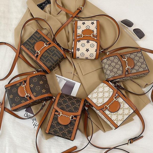 female bag new messenger shoulder korean fashion mobile phone 2021 horseshoe buckle letter box qpisd
female bag new messenger shoulder korean fashion mobile phone 2021 horseshoe buckle letter box qpisd