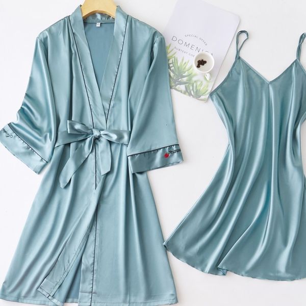 women's sleepwear embroidery flower robe set women faux silk kimono bathrobe gown bride bridesmaid wedding gift casual home w, Black;red
women's sleepwear embroidery flower robe set women faux silk kimono bathrobe gown bride bridesmaid wedding gift casual home w, Black;red