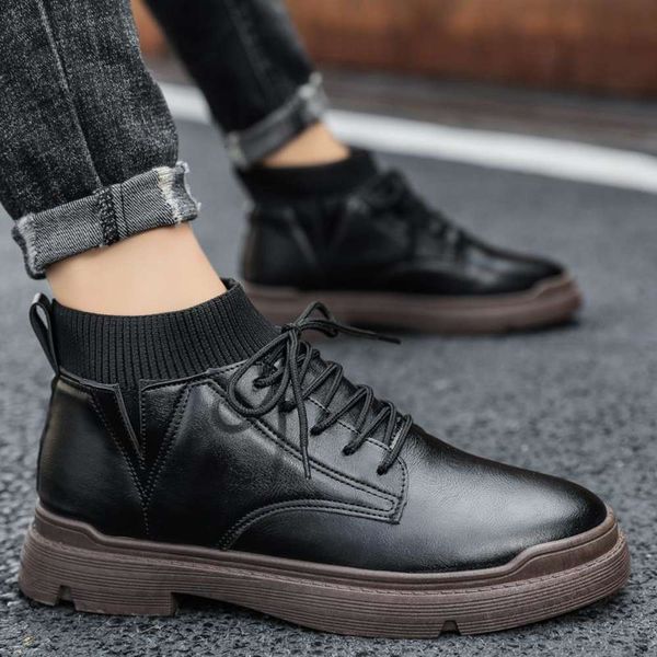 martin breathable high tide shoes versatile short middle upper waterproof tooling british men's boots summer black, White;red
martin breathable high tide shoes versatile short middle upper waterproof tooling british men's boots summer black, White;red
