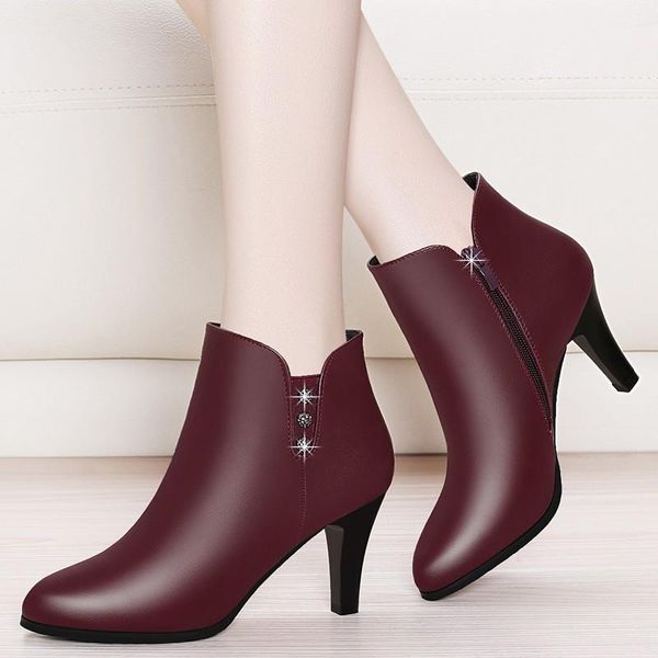 boots winter women spike heel pointed toe genuine leather crystal ankle black wine red fashion high heels boot shoes yg-b0000
boots winter women spike heel pointed toe genuine leather crystal ankle black wine red fashion high heels boot shoes yg-b0000