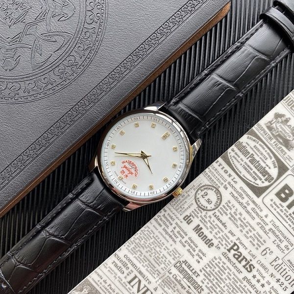 2021 new luxury watches three stitches waterproof watch designer watches omg brand fashion mens wristwatches montre de luxe, Slivery;brown
2021 new luxury watches three stitches waterproof watch designer watches omg brand fashion mens wristwatches montre de luxe, Slivery;brown