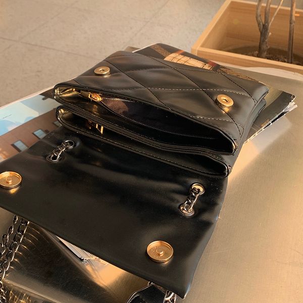 brand luxury fake leather diamond lattice hand bags shoulder bag messenger handbag tote button brand desginer vintage black bag
brand luxury fake leather diamond lattice hand bags shoulder bag messenger handbag tote button brand desginer vintage black bag