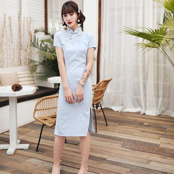 ethnic clothing summer lady embroidery mandarin collar cheongsam mid-length cotton daily chinese dresses slim split straight qipao skirt, Red
ethnic clothing summer lady embroidery mandarin collar cheongsam mid-length cotton daily chinese dresses slim split straight qipao skirt, Red