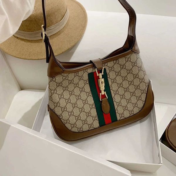 autumn and winter 2021 new retro old flower classic fashion versatile armpit single shoulder hand women's bag crossbody bag ysj
autumn and winter 2021 new retro old flower classic fashion versatile armpit single shoulder hand women's bag crossbody bag ysj