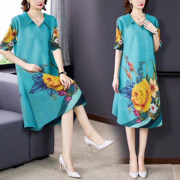 casual dresses 2021 lady retro pleated chinese knee-lenght women's dress summer elegant stretchable printing lapel flowers women clothe, Black;gray
casual dresses 2021 lady retro pleated chinese knee-lenght women's dress summer elegant stretchable printing lapel flowers women clothe, Black;gray