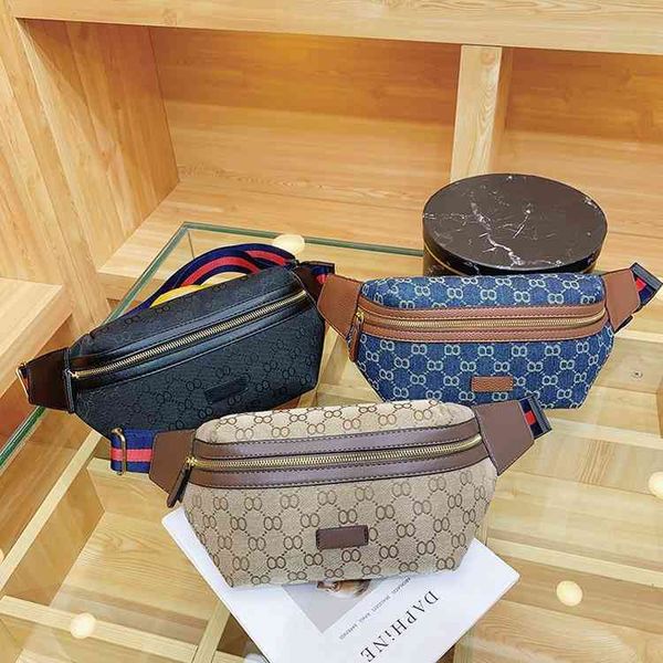 handbag denim chest bag women's 2021 spring and summer fashion printed canvas single shoulder diagonal small woven belt waist tide, Black;red
handbag denim chest bag women's 2021 spring and summer fashion printed canvas single shoulder diagonal small woven belt waist tide, Black;red