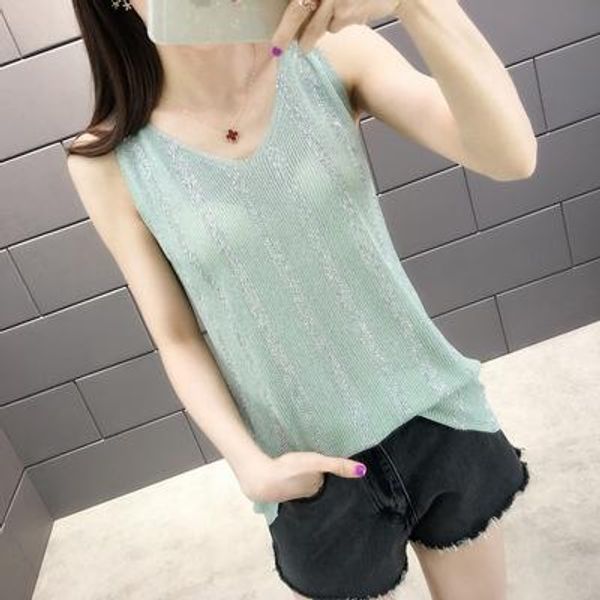 women's vests fashion 2021 spring and summer iced silk v-neck vertical bright knit suspender vest, Black;white
women's vests fashion 2021 spring and summer iced silk v-neck vertical bright knit suspender vest, Black;white