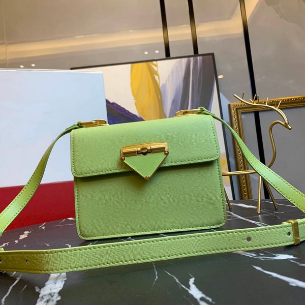 white genuine leather bag 2021 ladies fashion all-match flap bags lwomen luxury one-shoulder cross body designer triangle metal
white genuine leather bag 2021 ladies fashion all-match flap bags lwomen luxury one-shoulder cross body designer triangle metal