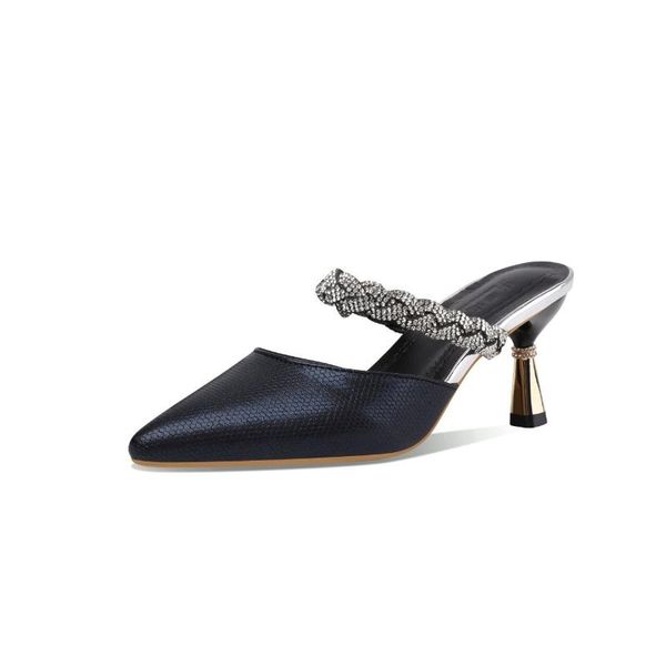 dress shoes rhinestone sandals woman nice black summer high heels patent leather pointed vogue pantuflas mujer
dress shoes rhinestone sandals woman nice black summer high heels patent leather pointed vogue pantuflas mujer