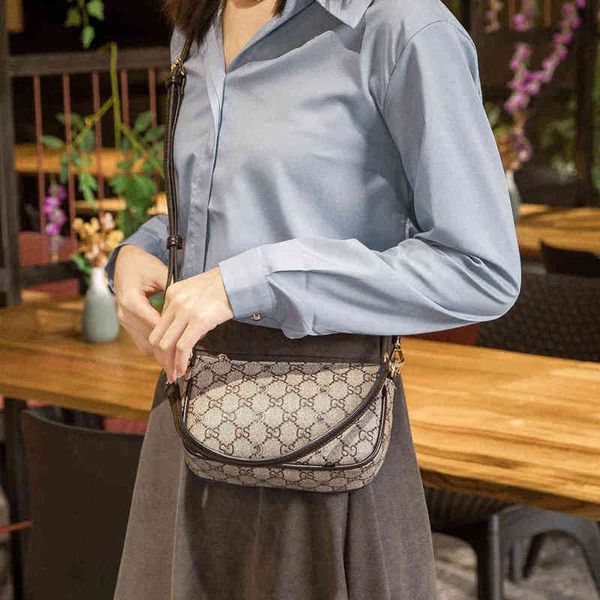 2022 factory wholesale handbag autumn winter high sense small bag printed women's single shoulder bag
2022 factory wholesale handbag autumn winter high sense small bag printed women's single shoulder bag
