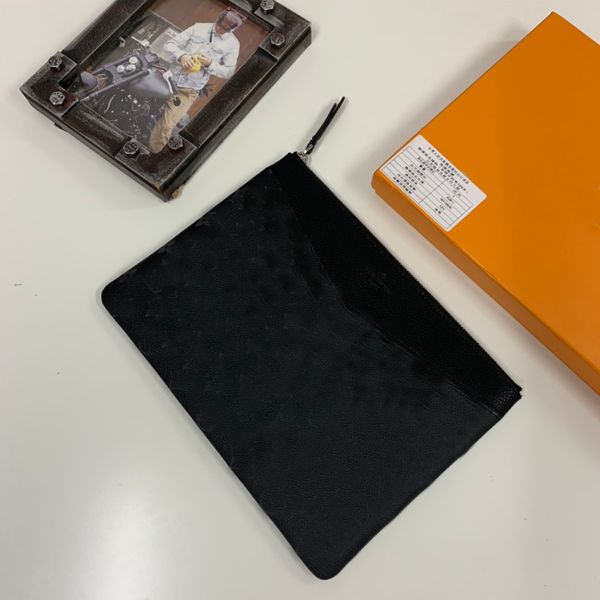 2021 classic wallets woman fashion designers clutch purses monogrames clemence long wallet card holder purse with box dust bag 048, Red;black
2021 classic wallets woman fashion designers clutch purses monogrames clemence long wallet card holder purse with box dust bag 048, Red;black