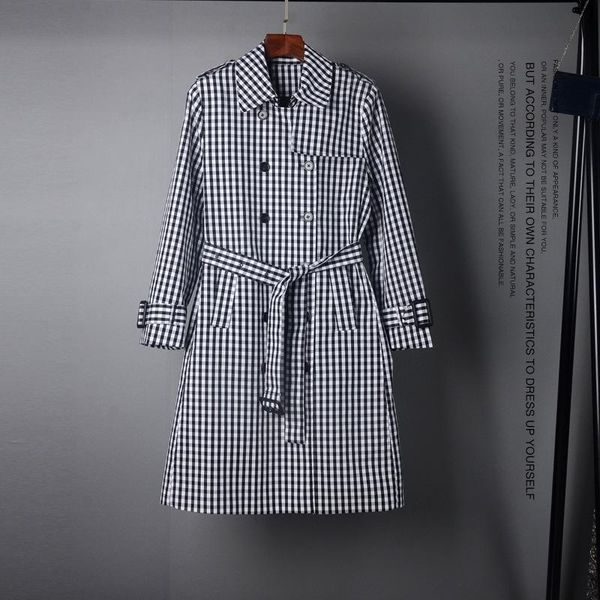 women's trench coats style 2021 fall winter vintage plaid coat for women classic double breasted long outwear with belt, Tan;black
women's trench coats style 2021 fall winter vintage plaid coat for women classic double breasted long outwear with belt, Tan;black