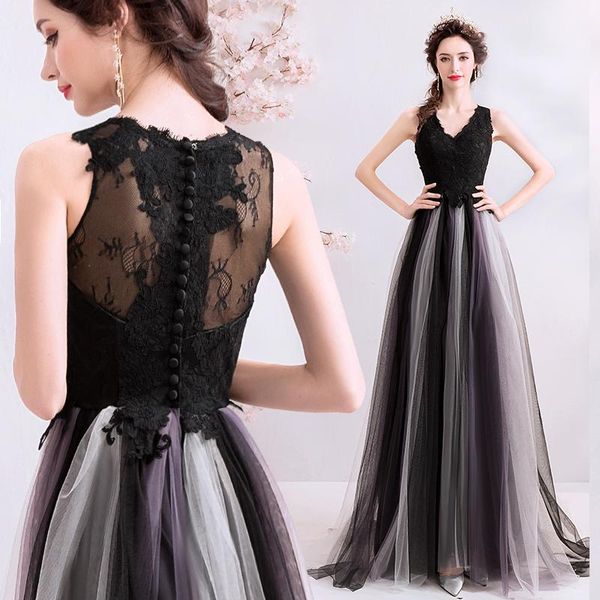 party dresses v neck sleeveless black evening gown lace appliques a line long dress occasion for women event, White;black
party dresses v neck sleeveless black evening gown lace appliques a line long dress occasion for women event, White;black