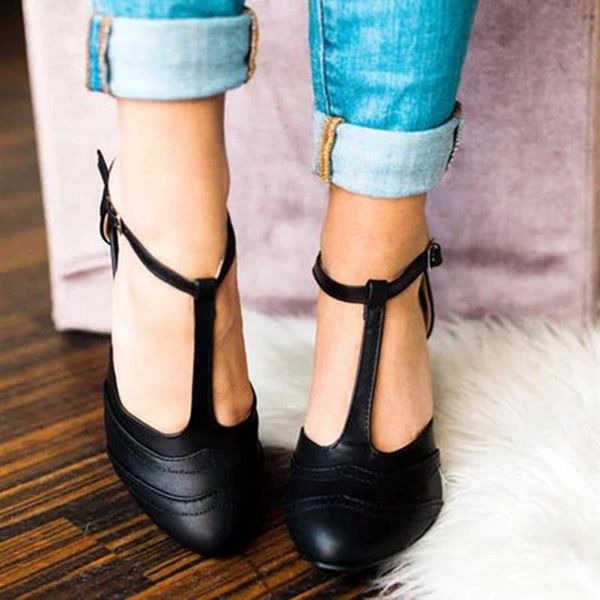 sandals blxqpyt 2021 mature pu solid women square high heel cover round toe wedding daily party shoes woman size 35-43 7165, Black
sandals blxqpyt 2021 mature pu solid women square high heel cover round toe wedding daily party shoes woman size 35-43 7165, Black