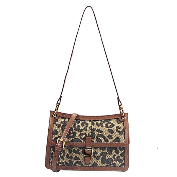 handbag hong kong magic stick bag 2021 fashion high sense leopard armpit women's small one shoulder messenger, Black;red
handbag hong kong magic stick bag 2021 fashion high sense leopard armpit women's small one shoulder messenger, Black;red