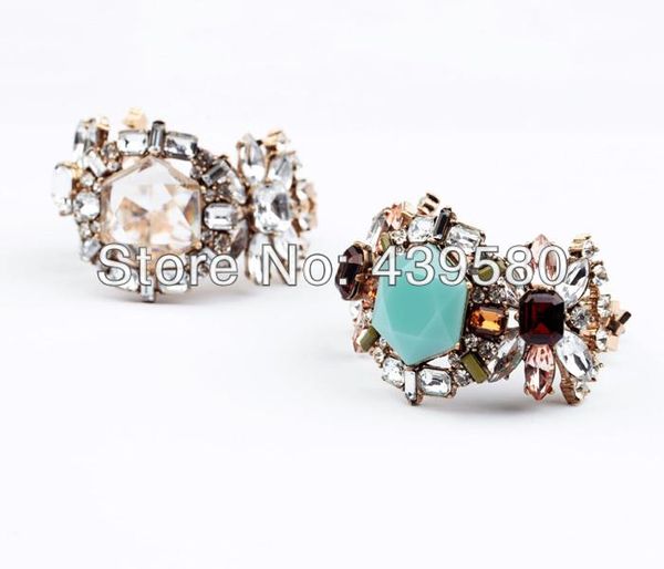 link, chain 2021 design jewelry factory wholesale beautiful blue and clear fashion resin flower bracelet, Black
link, chain 2021 design jewelry factory wholesale beautiful blue and clear fashion resin flower bracelet, Black