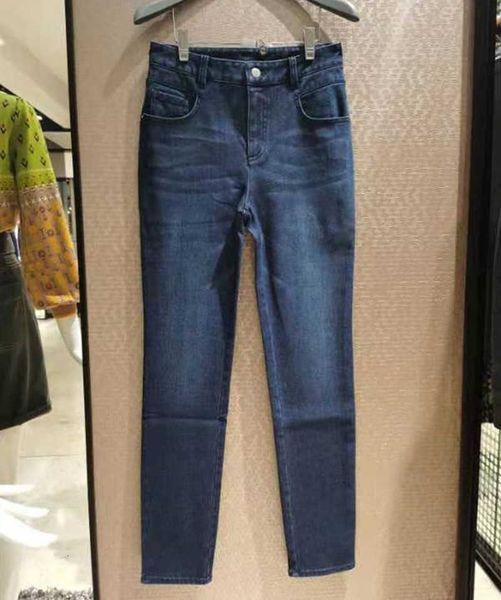 same the brand in the mall autumn and wter 2021 blue plush small foot ne pot jeans women's 5100241
same the brand in the mall autumn and wter 2021 blue plush small foot ne pot jeans women's 5100241