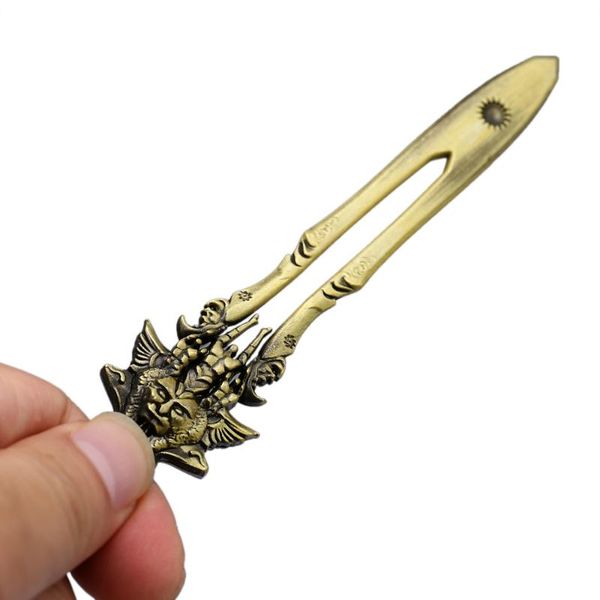 keychains hsic game god of war 3 key chains blade olympus pendant metal kratos zeus sword keychain figures chaveiro men women jewelry, Silver
keychains hsic game god of war 3 key chains blade olympus pendant metal kratos zeus sword keychain figures chaveiro men women jewelry, Silver