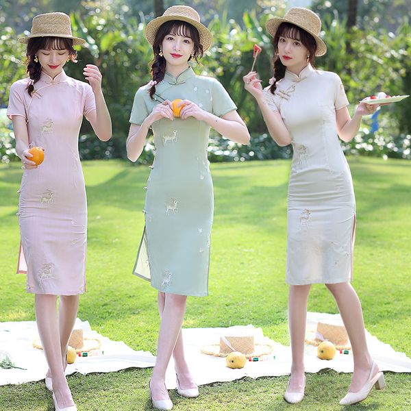 cute deer embroidery handmade button cotton knee-length qipao traditional chinese women short sleeve dress daily cheongsam, Red
cute deer embroidery handmade button cotton knee-length qipao traditional chinese women short sleeve dress daily cheongsam, Red