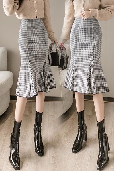 skirts 2021 summer women's fishtail skirt half-length female high waist slim mid-length ruffle, Black
skirts 2021 summer women's fishtail skirt half-length female high waist slim mid-length ruffle, Black