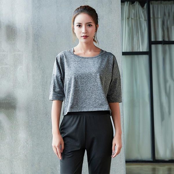 running pants 3 in 1 bra + solid color short sleeve t-shirt trousers quick-drying casual sportswear suit for ladies, Black;blue
running pants 3 in 1 bra + solid color short sleeve t-shirt trousers quick-drying casual sportswear suit for ladies, Black;blue