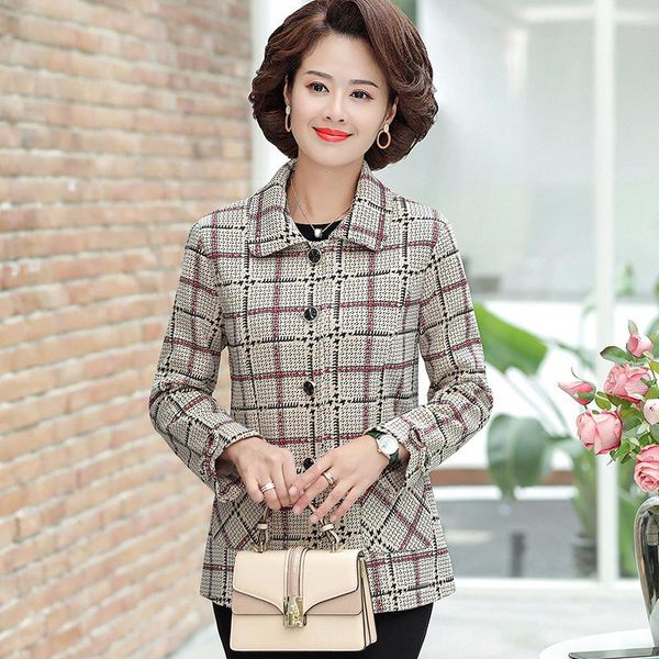 women's trench coats 2021 mothers wear thin windbreaker temperament middle-aged elderly women jacket autumn korean casual plaid thench, Tan;black
women's trench coats 2021 mothers wear thin windbreaker temperament middle-aged elderly women jacket autumn korean casual plaid thench, Tan;black