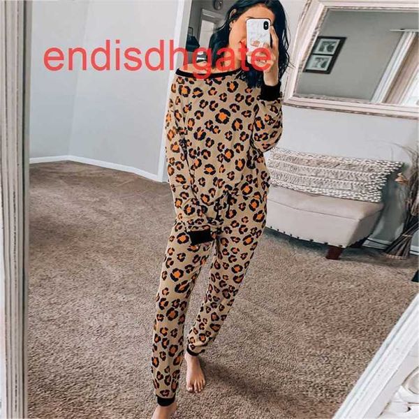 housewear autumn and print winter 2020 new leopard 2-piece women's loose size pajamas, Black;white
housewear autumn and print winter 2020 new leopard 2-piece women's loose size pajamas, Black;white