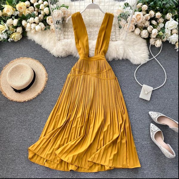 women pleated strap dress summer sleeveless ruched a line dress new elegant solid midi long dress hong kong style, Black;gray
women pleated strap dress summer sleeveless ruched a line dress new elegant solid midi long dress hong kong style, Black;gray