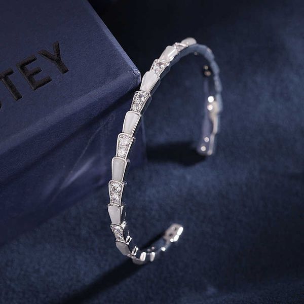 natural opal zircon opened geometric snake bangle women luxury jewelry fashion brand adjustable bangles bracelet z257 q0717, Black
natural opal zircon opened geometric snake bangle women luxury jewelry fashion brand adjustable bangles bracelet z257 q0717, Black