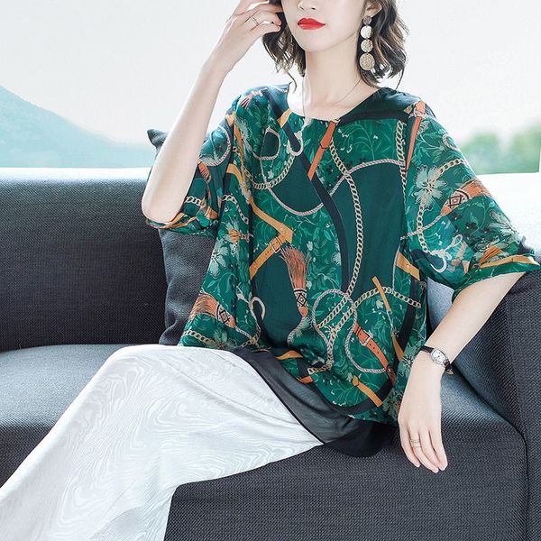 2021 new women plus wide-leg set summer fake silk suits printing breathable white pants two piece suit 74q7, Gray
2021 new women plus wide-leg set summer fake silk suits printing breathable white pants two piece suit 74q7, Gray