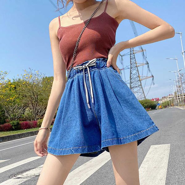 plus summer blue white pipes denim size 5xl high waisted elastic tail jeans for women shorts shor, White;black
plus summer blue white pipes denim size 5xl high waisted elastic tail jeans for women shorts shor, White;black