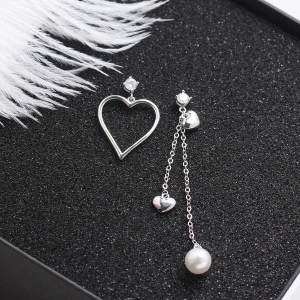 yhe052 us s925 silver pearl asymmetric love tassel zircon heart-shaped long earrings for women, Golden
yhe052 us s925 silver pearl asymmetric love tassel zircon heart-shaped long earrings for women, Golden