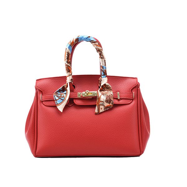 70% off factory store foreign 2021 fashion versatile messenger single shoulder bag fashion portable wedding bag
70% off factory store foreign 2021 fashion versatile messenger single shoulder bag fashion portable wedding bag